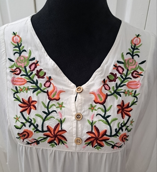 Boho Peasant Blouse With Embroidered Flowers - Picture 2 of 11